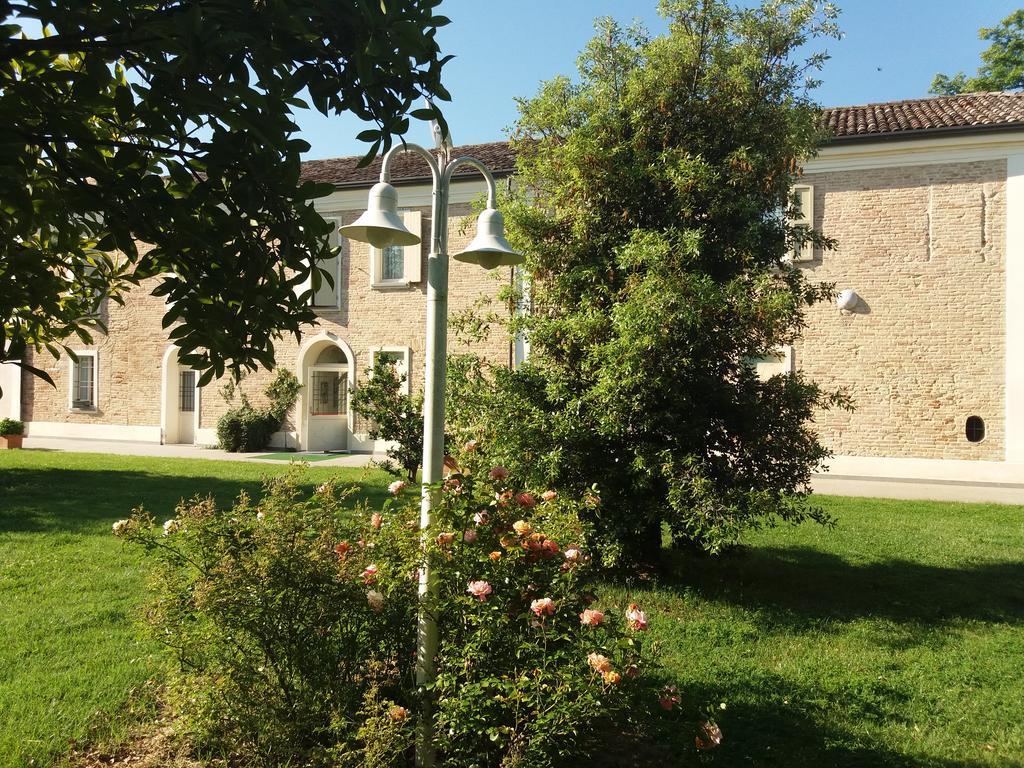 Relais Villa Roncuzzi Russi المظهر الخارجي الصورة